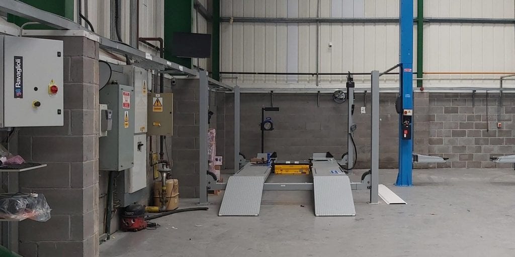 German Autocentre conduct class 4, 5 & 7 MOTs in our modern